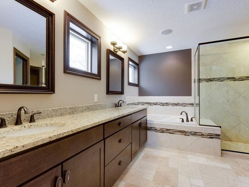 3955 Cherry Ave, Orono, MN 55364 ListReports