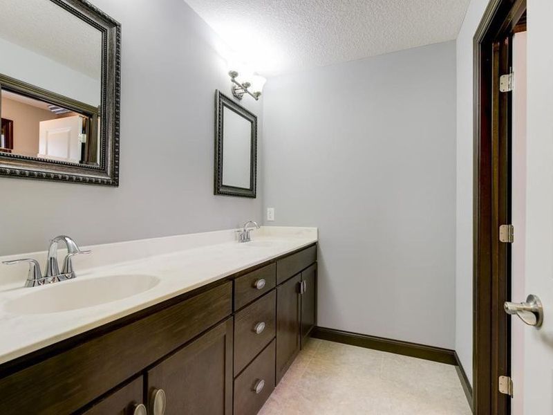 3955 Cherry Ave, Orono, MN 55364 ListReports