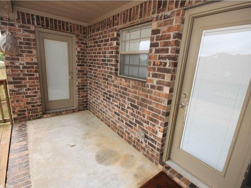 5800 Base Meadows Drive, Jacksonville, AR 72076 ListReports