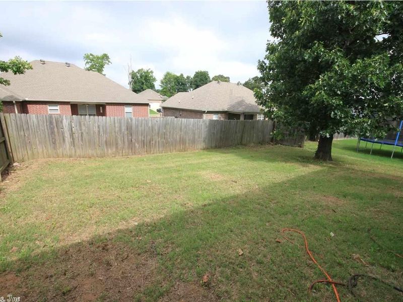 5800 Base Meadows Drive, Jacksonville, AR 72076 ListReports