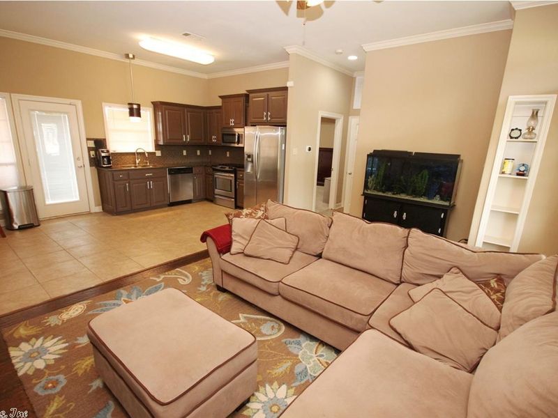 5800 Base Meadows Drive, Jacksonville, AR 72076 ListReports