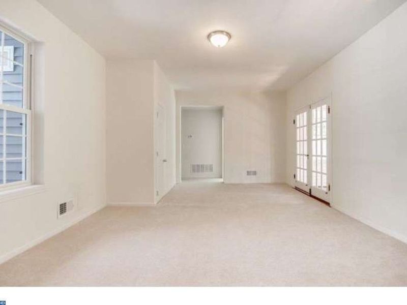 330 Raritan Ave, Atco, NJ 08004 ListReports