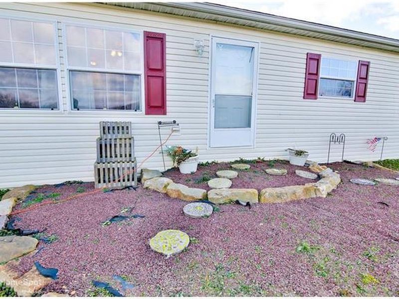 6080 Mantz Rd, Germansville, PA 18053 ListReports