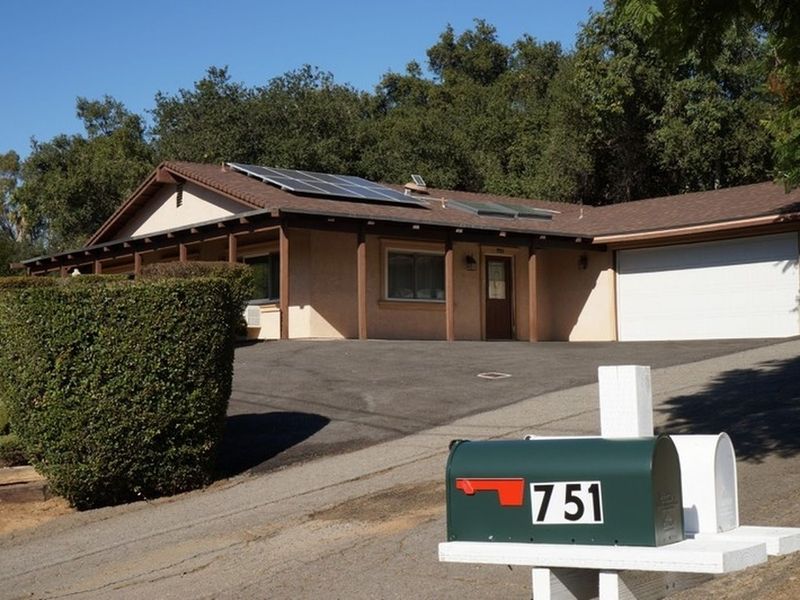 751 De Luz Rd, Fallbrook, CA 92028 ListReports