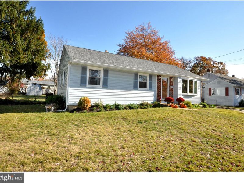 812 Edgewood Avenue, Delran, NJ 08075 ListReports