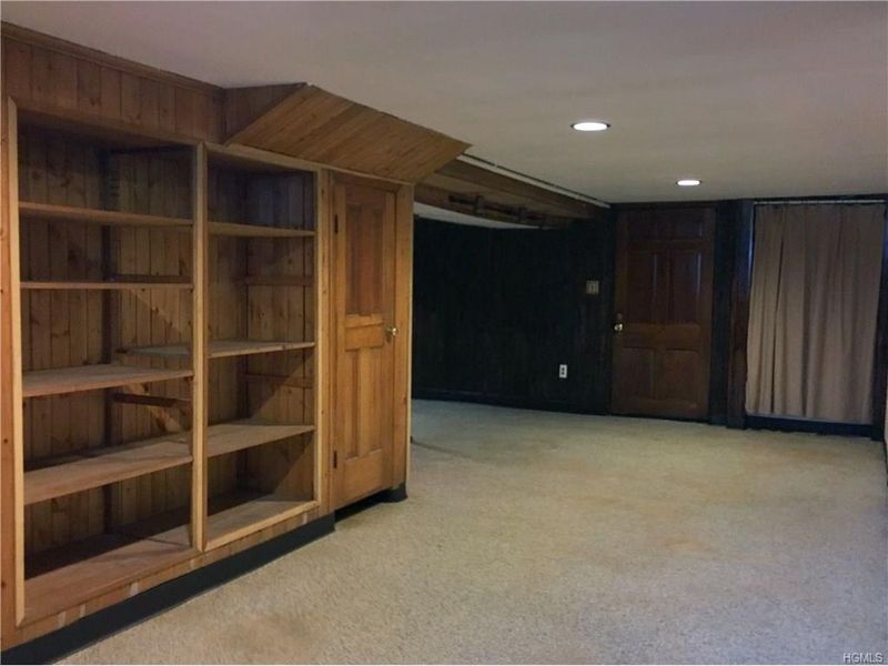 56 Post Rd, Sloatsburg, NY 10974 ListReports