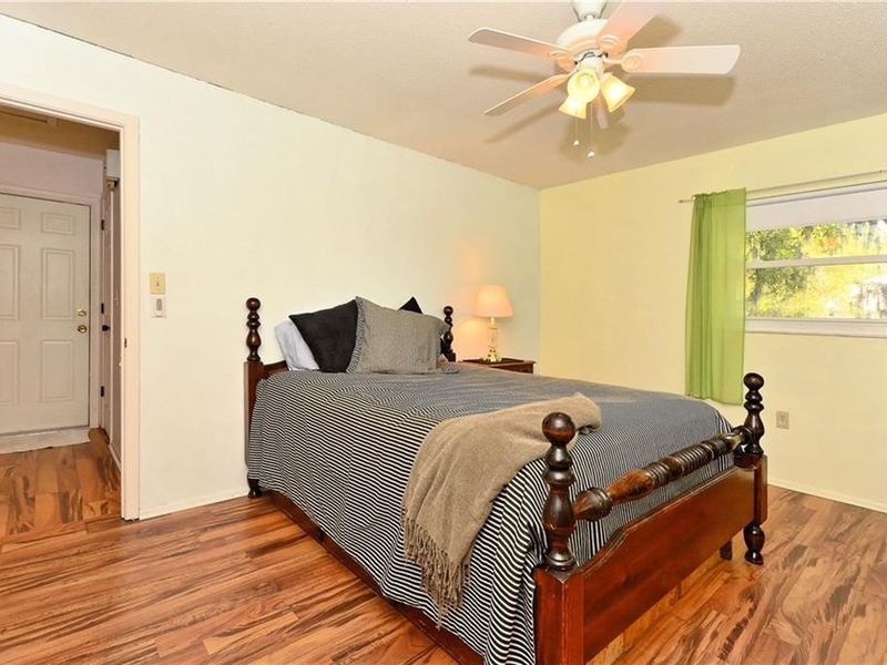 3180 Arapaho Street, Sarasota, FL 34231 ListReports