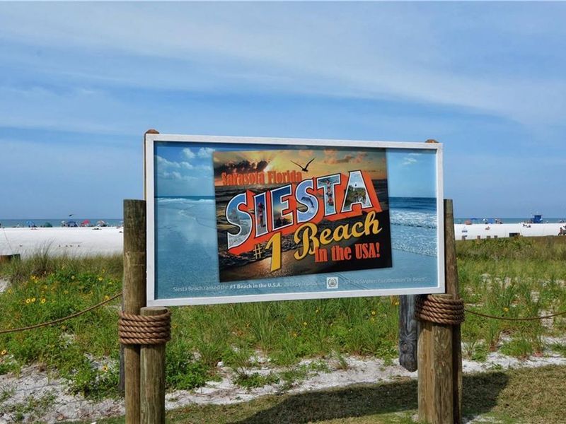 3180 Arapaho Street, Sarasota, FL 34231 ListReports