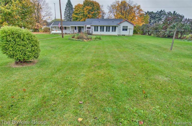 4327 N Gale Rd, Davison, MI 48423 ListReports