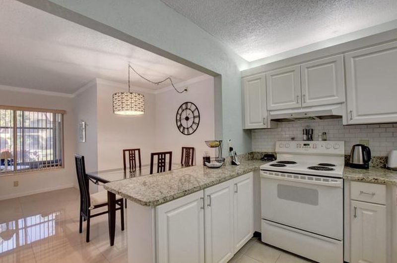 304 Pine Ridge Circle B1, Greenacres, FL 33463 ListReports