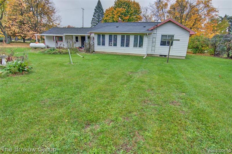 4327 N Gale Rd, Davison, MI 48423 ListReports