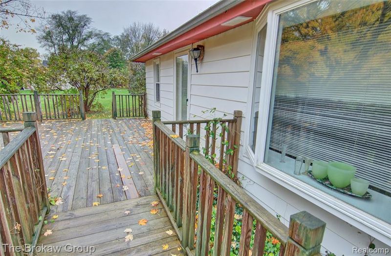 4327 N Gale Rd, Davison, MI 48423 ListReports