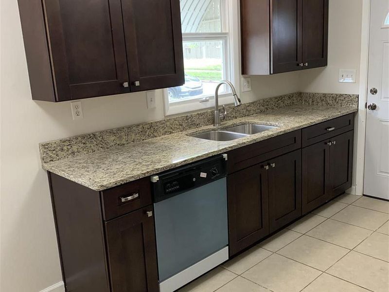 1715 Sw Meadow Ln Topeka Ks 66604 Listreports
