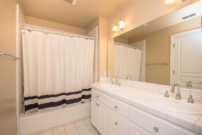 9691 Swan Lake Drive, Granite Bay, CA 95746 ListReports