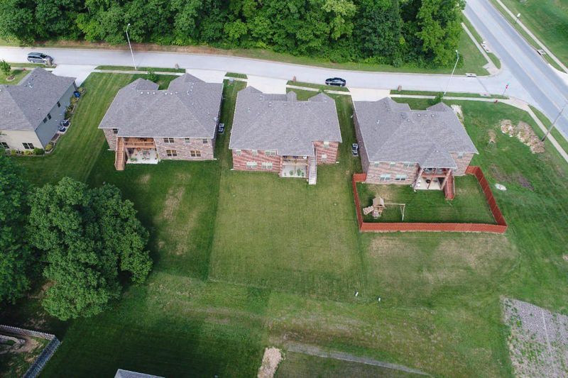 5381 South James Avenue, Brookline, MO 65619 ListReports