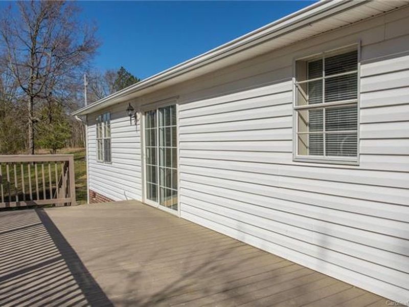 433 Sutton Spring Road, York, SC 297457300 ListReports