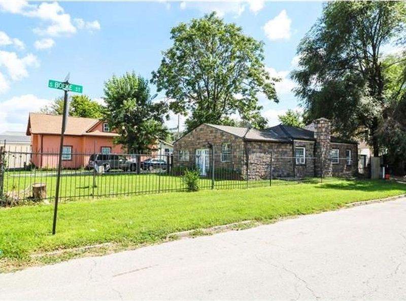 921 Osage Avenue, Kansas City, KS 66105 ListReports