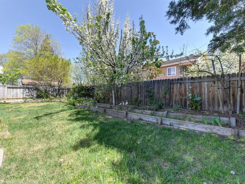 8520 Redwater Drive, Antelope, CA 95843 ListReports