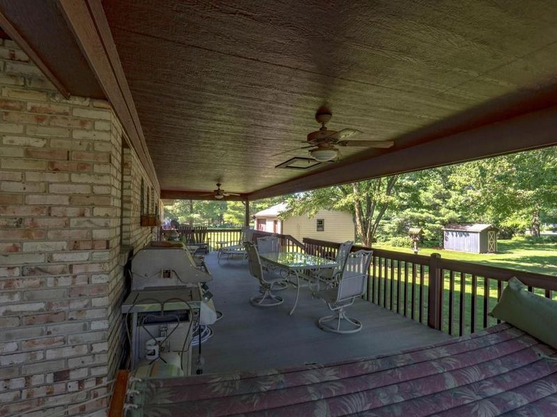 222 Olde North Church Rd, Pickerington OH 43147 ListReports