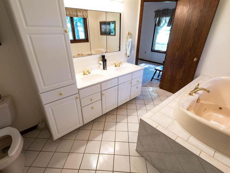 222 Olde North Church Rd, Pickerington OH 43147 ListReports