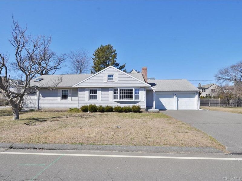 168 Fairfield Beach Rd, Fairfield CT 06824 ListReports