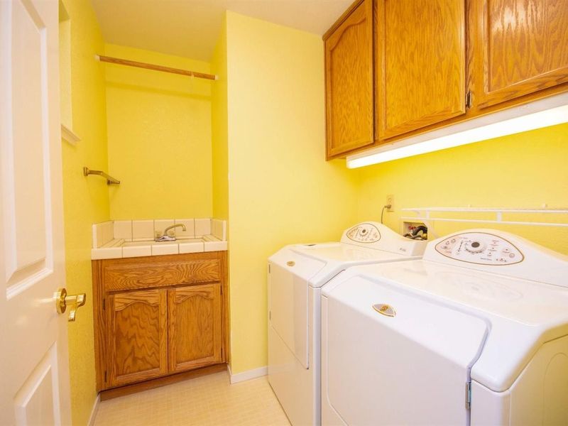 11220 Rosemary Drive, Auburn, CA 95603 ListReports