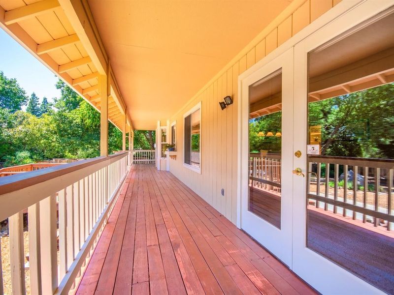 11220 Rosemary Drive, Auburn, CA 95603 ListReports