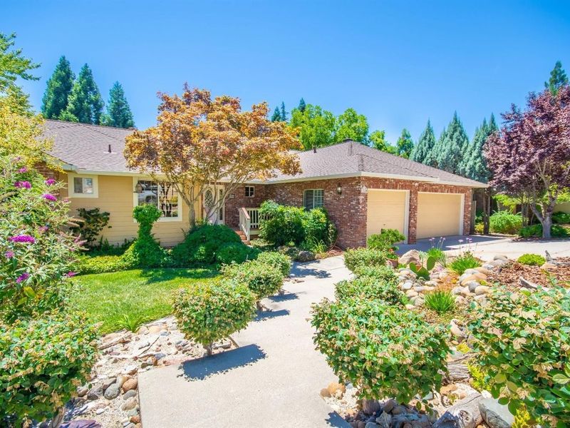 11220 Rosemary Drive, Auburn, CA 95603 ListReports