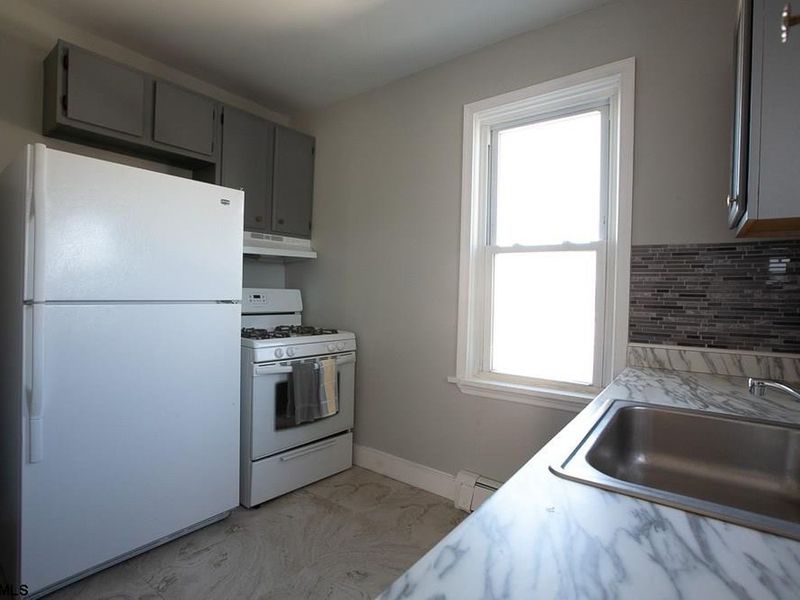 19 N Hillside Ave, Ventnor, Nj 08406 ListReports