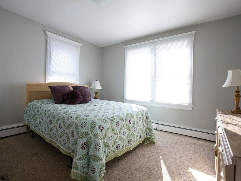 19 N Hillside Ave, Ventnor, Nj 08406 ListReports