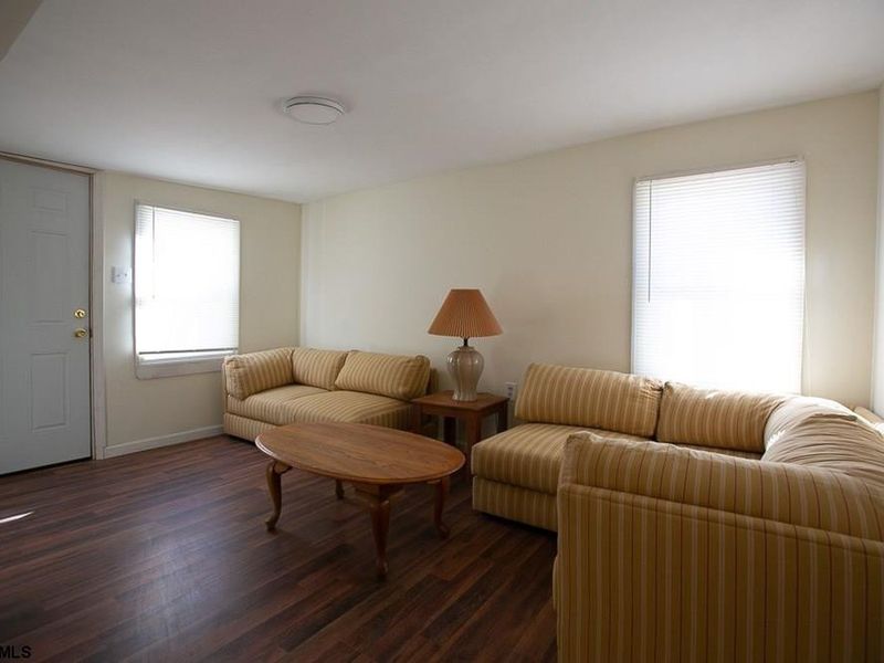 19 N Hillside Ave, Ventnor, Nj 08406 ListReports