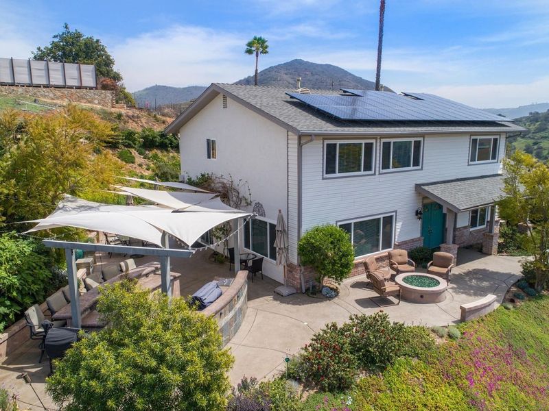 32460 Lilac Road, Valley Center, CA 92082 ListReports