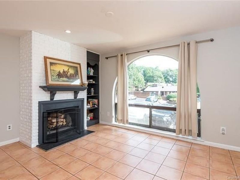 5809 Sharon Road, Charlotte, NC 28210 ListReports