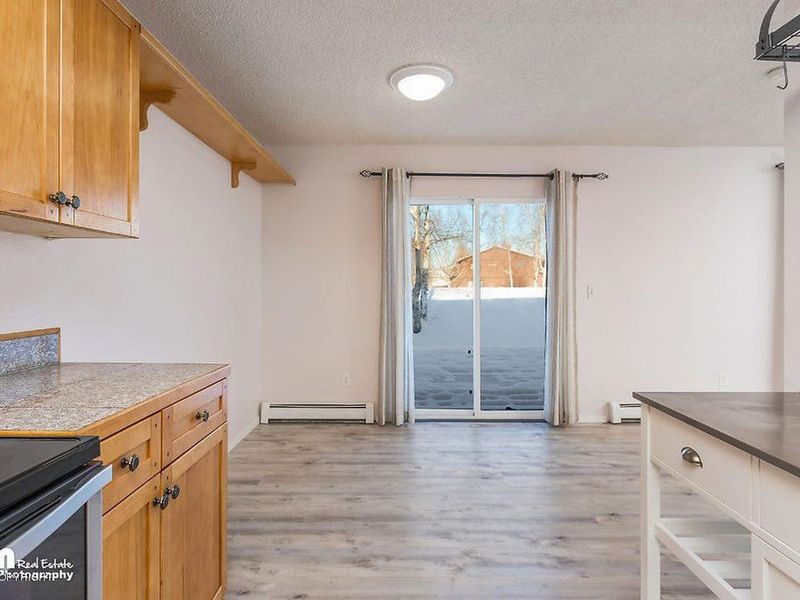 1021 West 80th Avenue, Anchorage, AK 99518 ListReports