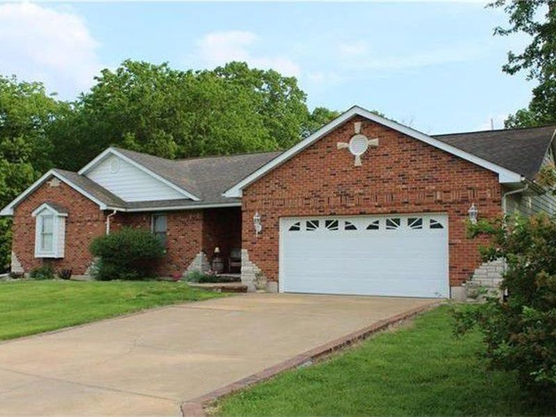 1922 Herky Horine Road, Pevely, MO 63070 ListReports