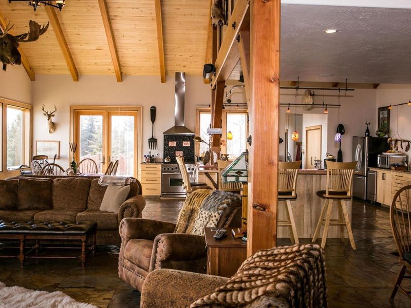 51891 East End Road, Homer, AK 99603 ListReports