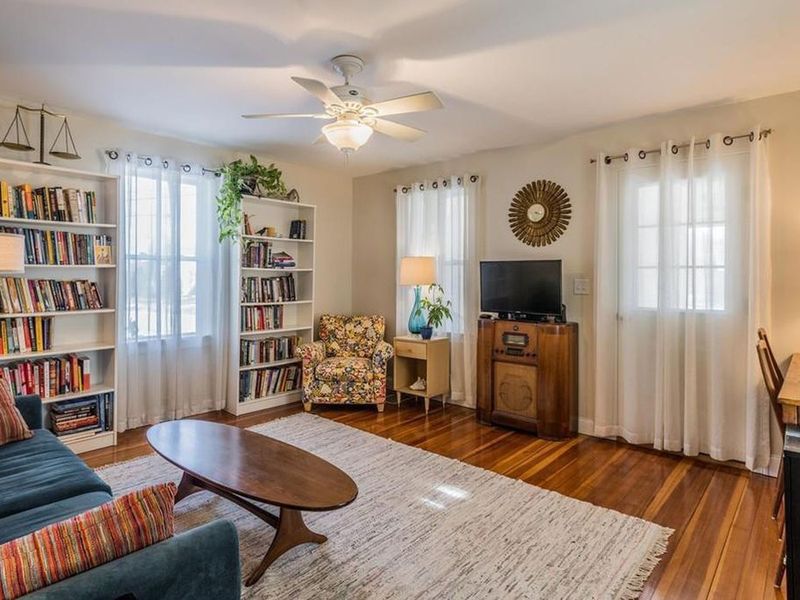 113 Prospect St, Hatfield, MA 01038 ListReports