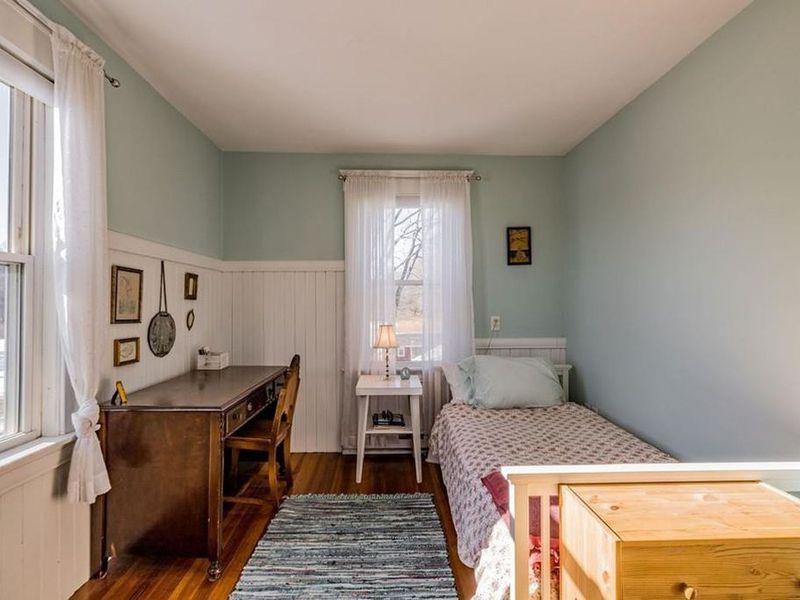 113 Prospect St, Hatfield, MA 01038 ListReports