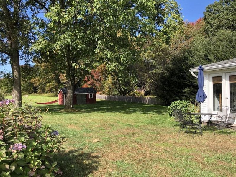 113 Prospect St, Hatfield, MA 01038 ListReports