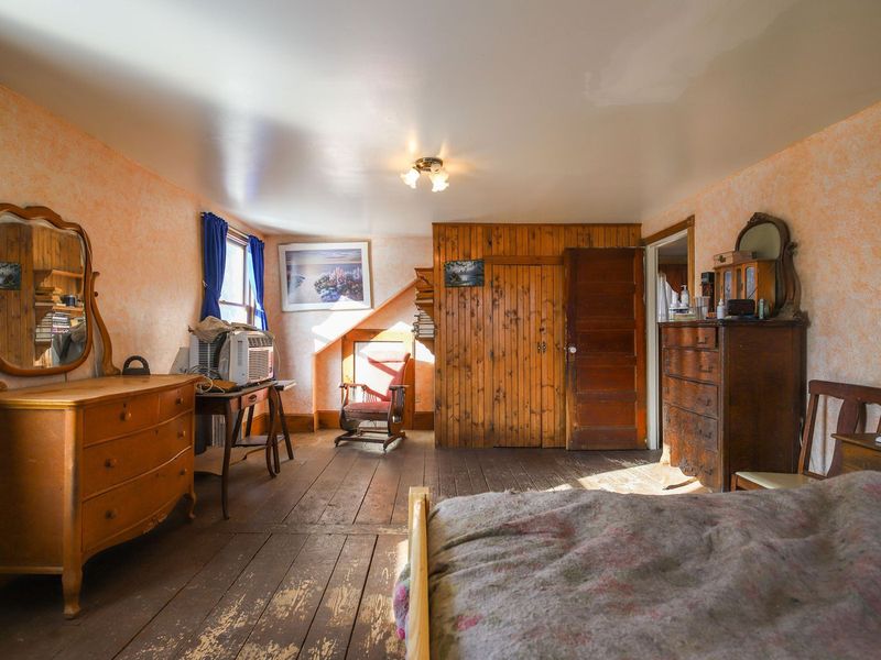 431 Clarks Mills Road, Dayton, ME 04005 ListReports