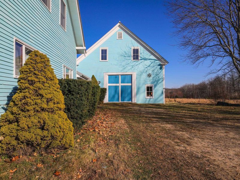 431 Clarks Mills Road, Dayton, ME 04005 ListReports