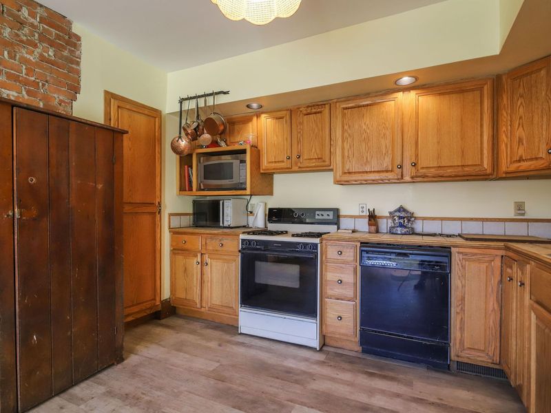 431 Clarks Mills Road, Dayton, ME 04005 ListReports