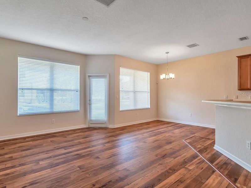 3900 Claybrook Drive, Wesley Chapel, FL 33544 ListReports