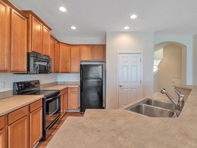 3900 Claybrook Drive, Wesley Chapel, FL 33544 ListReports