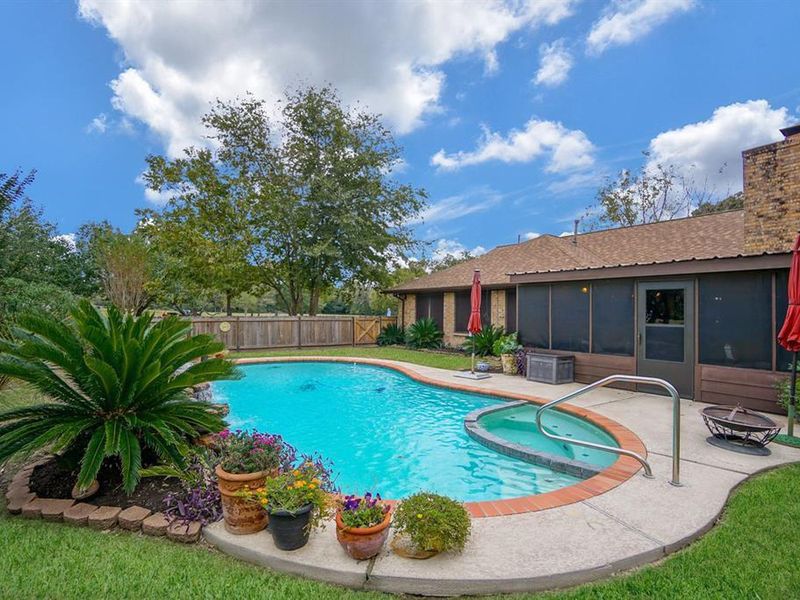 61 Windmill Drive, Hempstead, TX 77445 ListReports