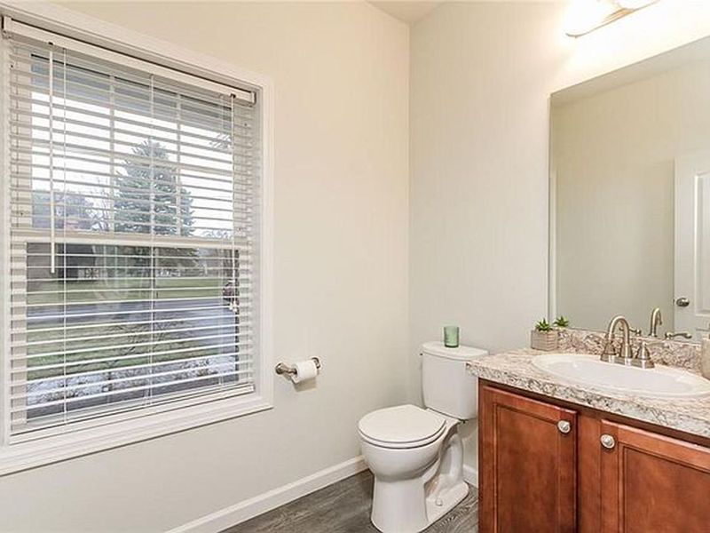 922 Shoemaker Road, ster, NY 14580 ListReports