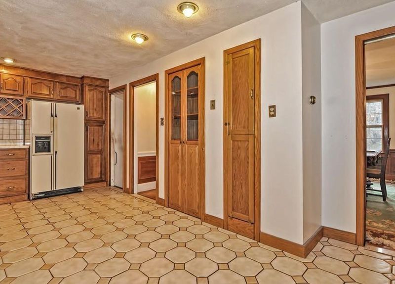 184 Lawrence Rd, Medford, MA 02155 ListReports