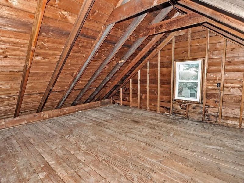 184 Lawrence Rd, Medford, MA 02155 ListReports