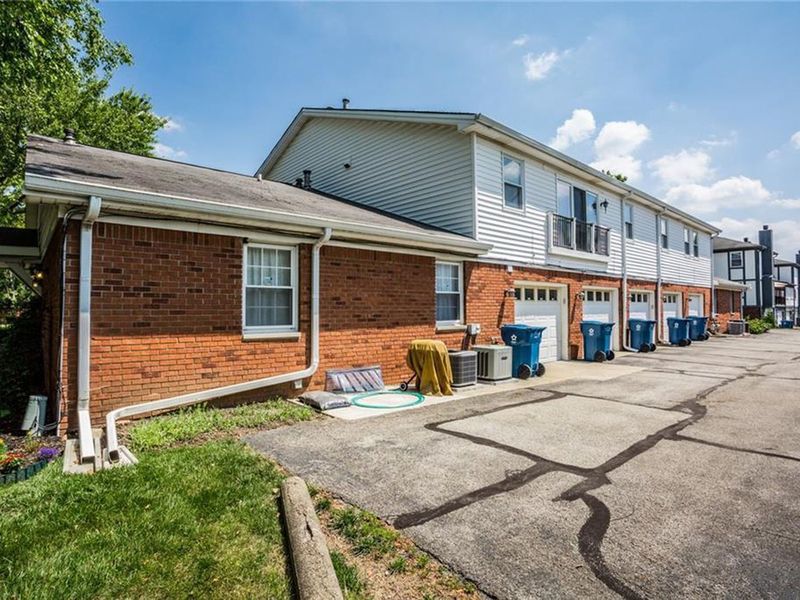 1313 Kings Cove Ct, Indianapolis IN 46260 ListReports