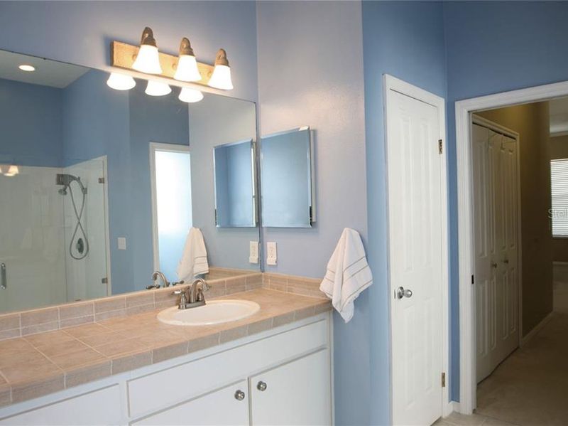 10103 Bennington Drive, Tampa, FL 33626 ListReports